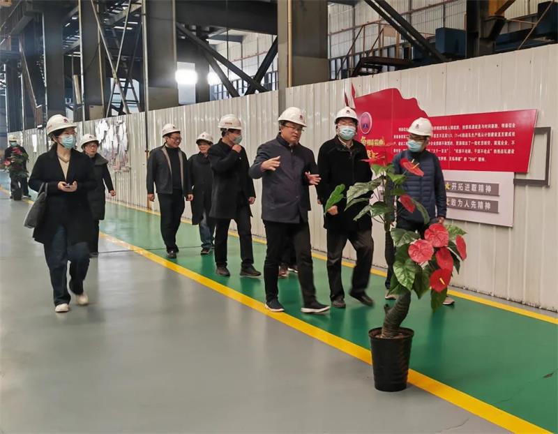 河南日报报业集团郑州分社社长徐建勋一行莅临维多利亚老品牌vic铝业调研非公党建工作